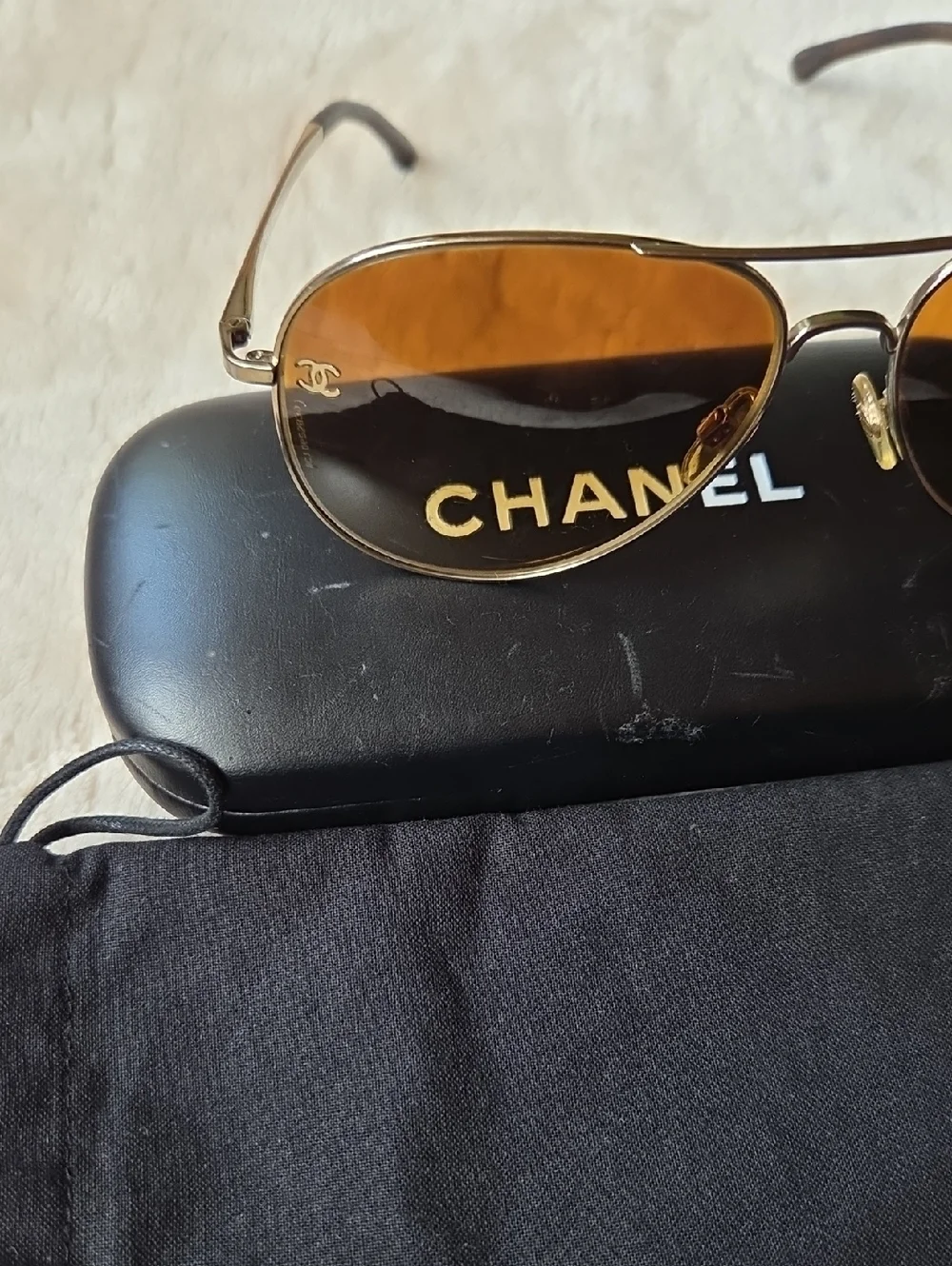 CHANEL Aviator Sunglasses - Gold Frame with Brown Gradient Lenses (Light Weight)